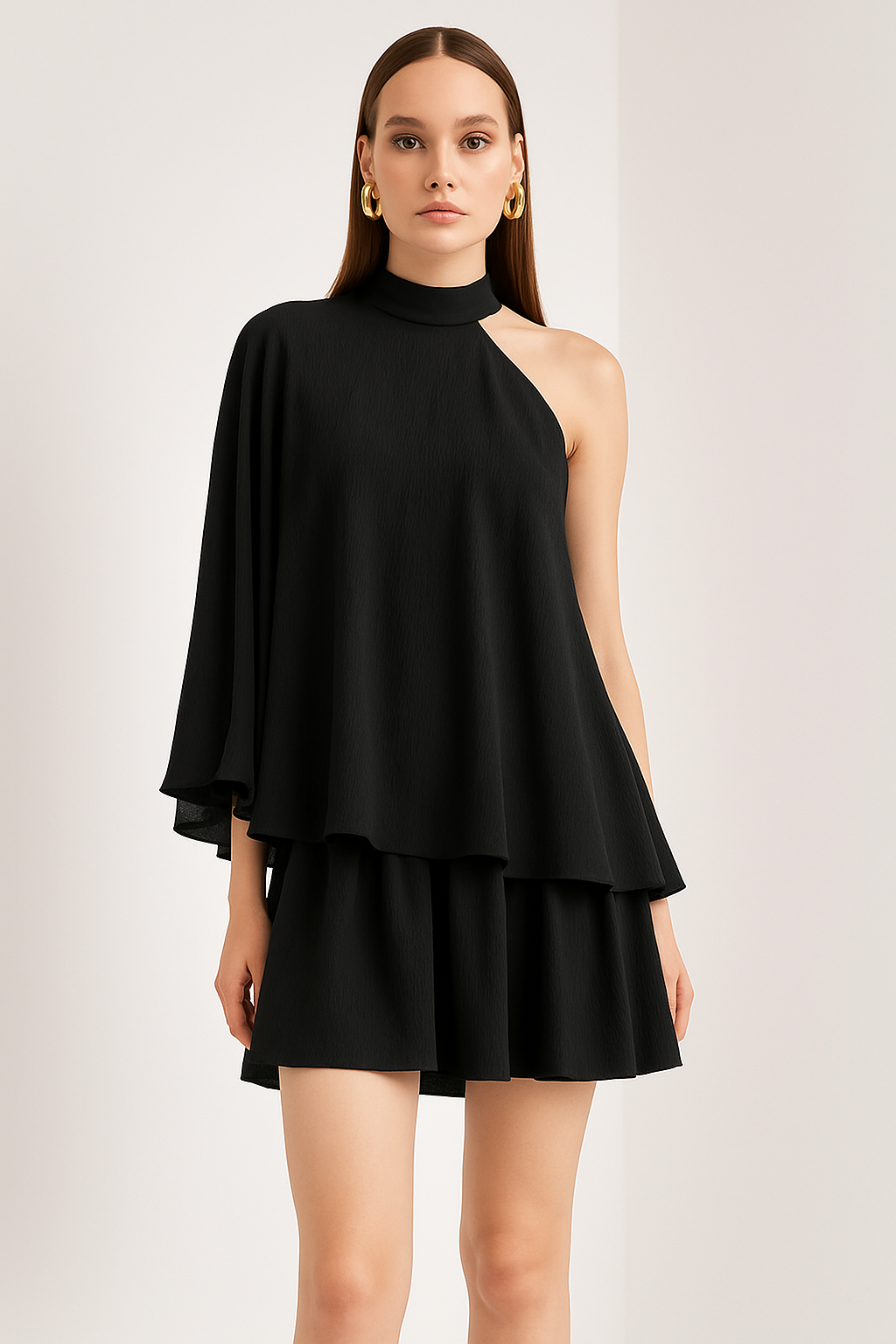 Vestido Curto em Camadas Com Gola Alta - Clara