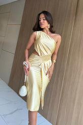 Vestido Midi Ombro Único com Fenda - Verônica
