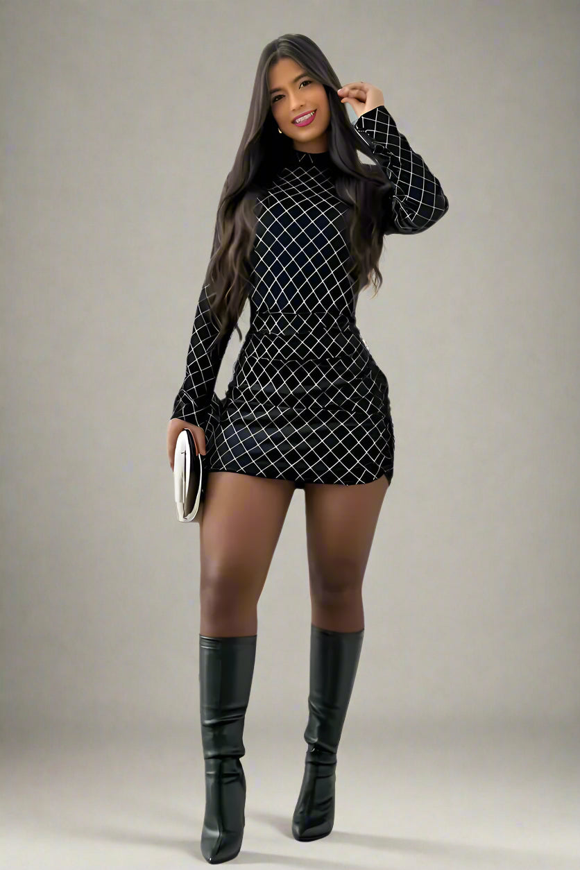 Vestido Curto Quadriculado Manga Longa De Veludo Com Brilho - Brenda