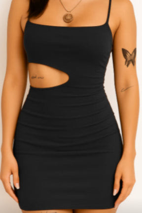 Vestido Curto Com Recorte na Cintura Colado - Helira